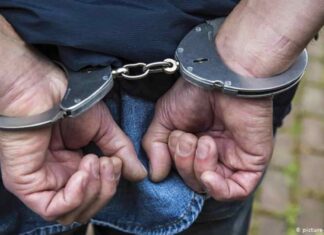 Detienen a vendedor ambulante, presunto responsable de abusar sexualmente de una estudiante en una universidad de Morelia