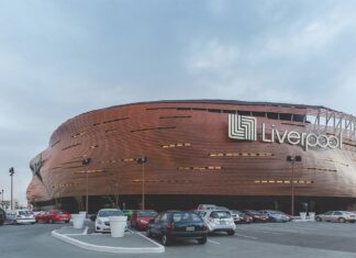 Revelan video de balacera en Galerías Toluca; así sonaron las alarmas