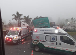 Tragedia en la Pátzcuaro-Copándaro: Dos muertos y 11 heridos en brutal choque entre tráiler y autobús