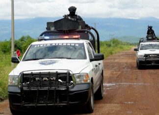 Apatzingán sacudido por enfrentamientos entre cárteles; reportan balaceras en cinco localidades