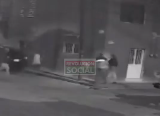 Sujetos acorralan y asaltan a joven en calle de Morelia; video se vuelve viral