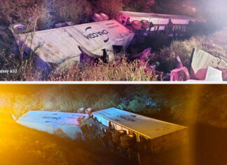 Dos tráileres vuelcan y se salen de la carretera en distintos puntos de la autopista Siglo XXI; hay un herido