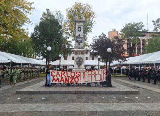 VIDEO: Transportistas y “Guardia Ciudadana del Sombrero” agreden a manifestantes en Uruapan durante acto luctuoso