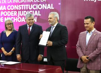 Jueces y magistrados por voto popular; Bedolla firma iniciativa de reforma al Poder Judicial