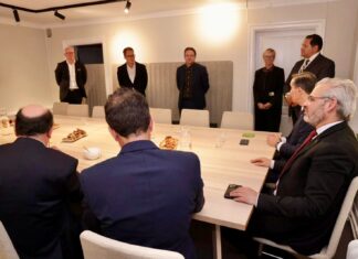 Bedolla y Food Collective acuerdan vinculación para exportar limón a Suecia