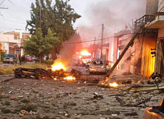 Explosión de coche bomba afuera de Seguridad Pública de Acámbaro deja 3 agentes heridos