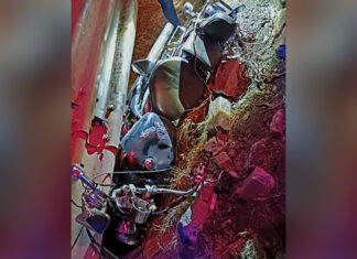 Pareja de motociclistas sufre accidente en la autopista Siglo XXI