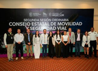 Presenta Gladyz Butanda avances de los teleféricos al Consejo Estatal de Movilidad