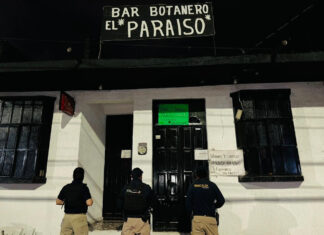 Asegura Fiscalía General un bar en Morelia con 300 dosis de narcótico