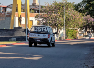 Encuentran cuerpo maniatado frente a las letras de Álvaro Obregón, Michoacán