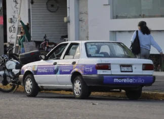 Analizan denunciar a normalistas por retención de vehículo oficial en Morelia