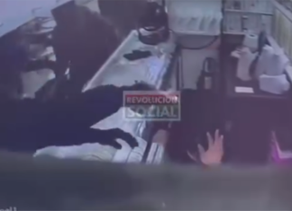 VIDEO | Cámaras captan asalto relámpago a joyerías en la Plaza de la Mujer, Morelia