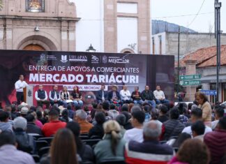 Gobierno de Michoacán entrega 2.4 mdp en apoyo a locatarios del Mercado Tariácuri