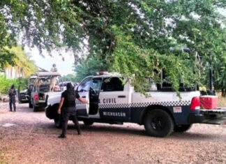 Delincuentes atacan a policías municipales en Queréndaro; un agente podría estar herido