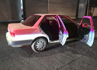 Delincuentes roban dos vehículos en Uruapan; Policía recupera uno de ellos