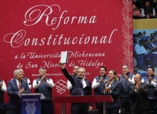 Con reforma a la UMSNH triunfa la libertad y democracia; firma Bedolla decreto de promulgación