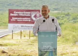 Invertidos casi 6 mil mdp en 22 proyectos carreteros multianuales de Michoacán: Bedolla