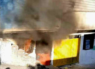 Vecinos sofocan incendio en la colonia Independencia; investigan posible causa intencional