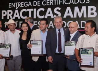 Bedolla entrega certificados ProForest Avocado a empacadoras de aguacate