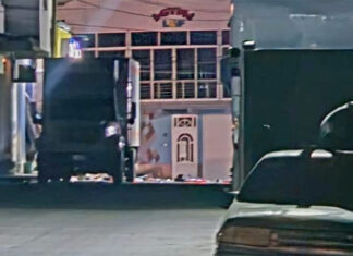 Balacera en San Juan Nuevo deja una mujer abatida; portaba chaleco con siglas de un cártel