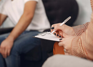 Estudiante de Morelia difunde material íntimo de su exnovia; es condicionado a tratamiento psicológico y reparación del daño