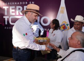 Atiende Bedolla propuestas ciudadanas en audiencia pública en Los Reyes