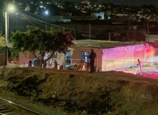 Asesinan a hombre en domicilio cerca de las vías férreas de Morelia