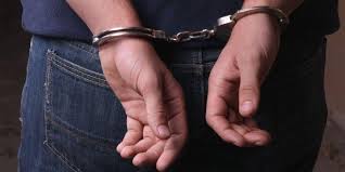 Vinculan a proceso a mujer por violencia familiar contra sus hijos menores en Numarán