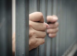 Emiten fallo condenatorio en contra de Tomás R. por vender un auto y reportarlo como robado