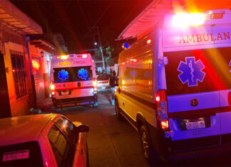 Asesinan a mujer y a su bebé en pleno centro de Uruapan; delincuentes huyeron impunes