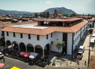 Locatarios disfrutan del mercado de Pátzcuaro; un espacio digno y moderno