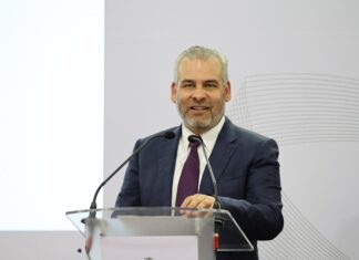 Rechaza Bedolla impuesto del 3.5 % a remesas enviadas desde EUA