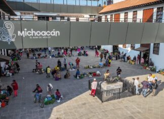 La magia del trueque se relanza en el mercado de Pátzcuaro