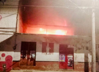 Se incendia una tienda de abarrotes en Zacapu; sólo se reportan daños materiales