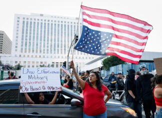 Protestas contra redadas se extienden por EE.UU. y Texas despliega a la Guardia Nacional