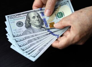 Flujo de remesas a México cae 12.1% en abril; es la baja más pronunciada desde 2022