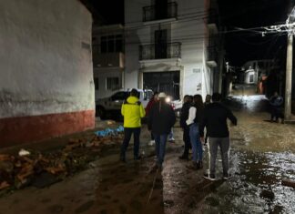 Tromba azota Villa Morelos: se desborda arroyo y afecta al menos 24 viviendas