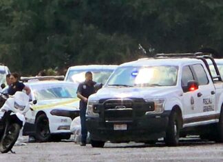 Hallan 4 cuerpos dentro de camioneta abandonada sobre la Morelia-Zinapécuaro