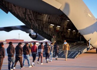 Casi la mitad de los deportados de EUA son mexicanos: Secretaría del Migrante