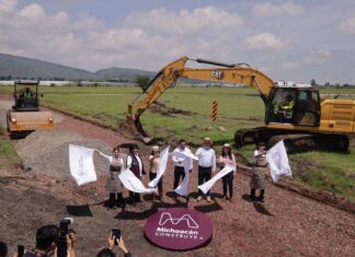 Arranca Bedolla construcción de avenida a la Universidad Tecnológica del Oriente