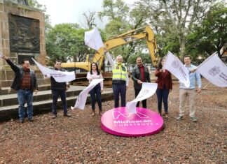 Continúa transformación de Pátzcuaro; inicia Bedolla restauración de plaza Gertrudis Bocanegra