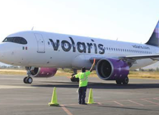 Celebra Alfonso Martínez el inicio del vuelo Morelia–Ixtapa