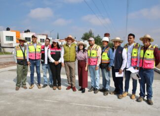 Bedolla supervisa obra de concreto hidráulico en av. Amalia Solórzano; durará más de 5 décadas