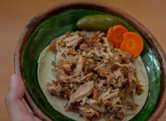 Carnitas de Michoacán, certificación que protege, da valor y abre mercados: Sedeco