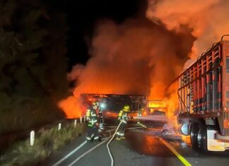 Enfrentamiento entre delincuentes y Guardia Nacional provoca quema de vehículos en Pátzcuaro