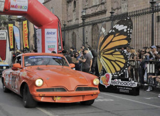 La Carrera Panamericana llega esta tarde a Morelia con 44 pilotos de 11 países
