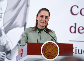 Sheinbaum llama al diálogo a agricultores en medio de bloqueos por precio del maíz