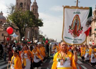 Peregrinación de la Unión de Comerciantes y Artesanos “Juan Ramos Ramírez” llena de fe el centro de Morelia