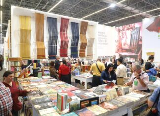 Michoacán celebra la enseñanza y tradición rebocera en la FIL de Guadalajara: Gabriela Molina