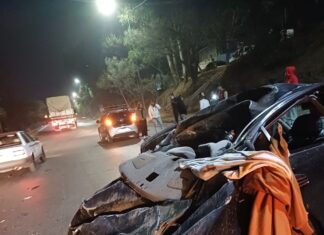 Hombre muere en volcadura sobre el Periférico Norte de Morelia